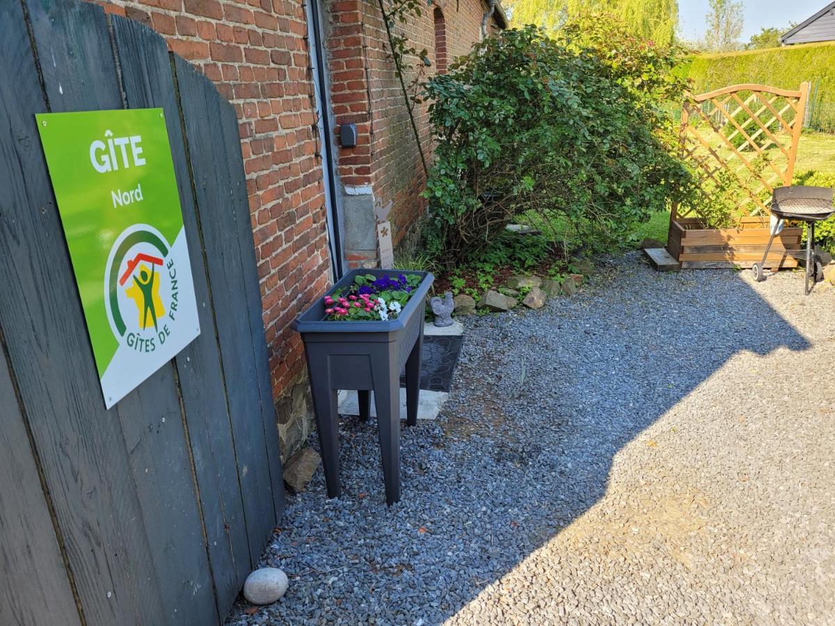 Studio Bienvenue Du Cote De Chez Nous Avec Jardin Privatif Wignehies Eksteriør bilde