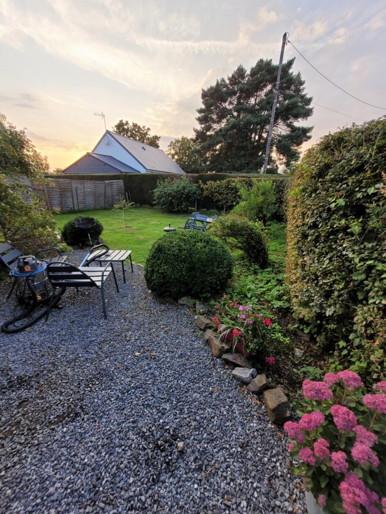 Studio Bienvenue Du Cote De Chez Nous Avec Jardin Privatif Wignehies Eksteriør bilde