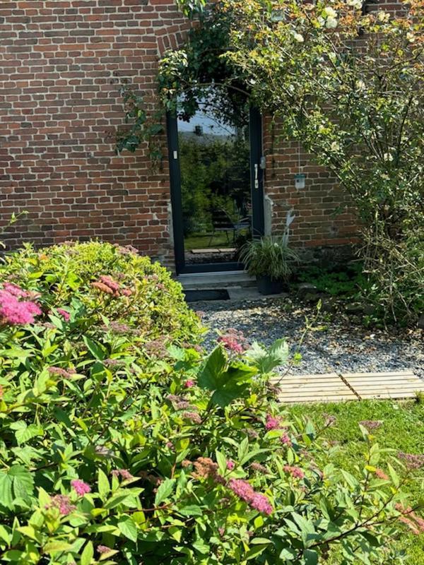 Studio Bienvenue Du Cote De Chez Nous Avec Jardin Privatif Wignehies Eksteriør bilde